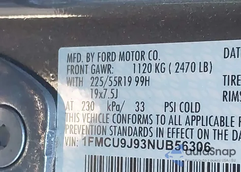 2022 Ford Escape Titanium z USA, uszkodzony, nr VIN 1FMCU9J93NUB56306